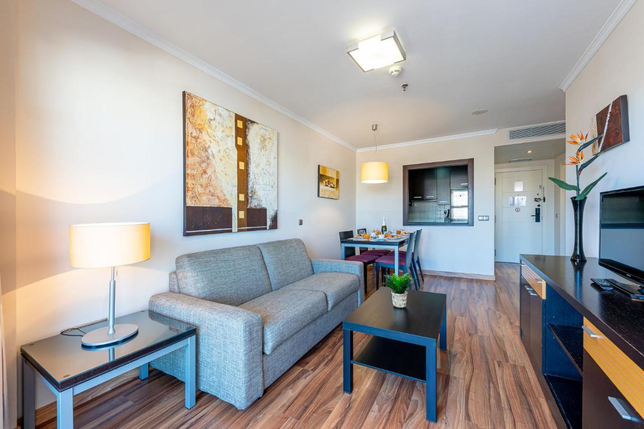 797 Holiday Rentals - Arcosur1- Moderno Apartamento Con Terraza Y Vistas Беналмадена Екстериор снимка