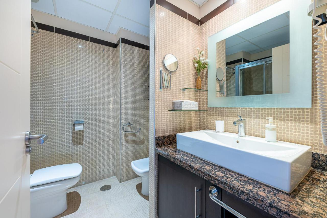797 Holiday Rentals - Arcosur1- Moderno Apartamento Con Terraza Y Vistas Беналмадена Екстериор снимка