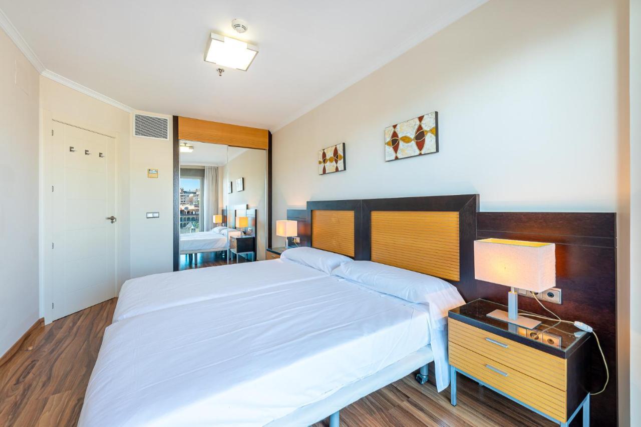 797 Holiday Rentals - Arcosur1- Moderno Apartamento Con Terraza Y Vistas Беналмадена Екстериор снимка